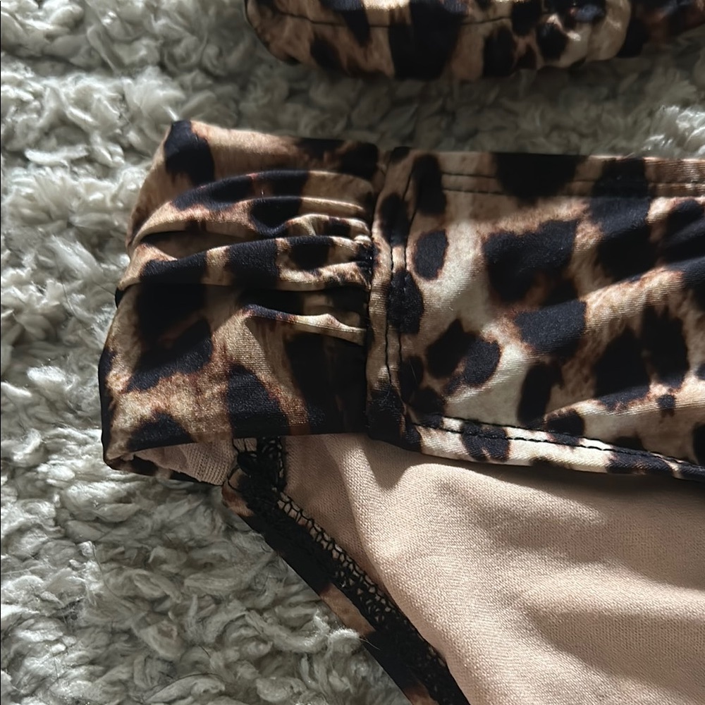 Leopard Print Bikini Set - Picture 4 of 4